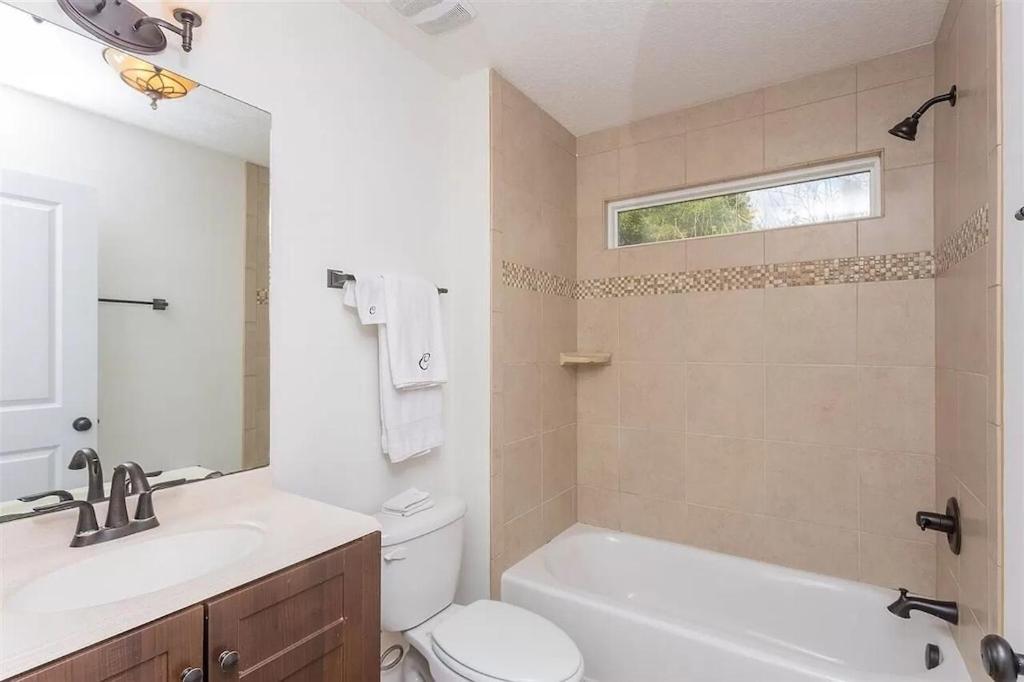 Modern, Upscale, And New Blue Bungalow In The Heart Of Downtown St Augustine St. Augustine Eksteriør bilde