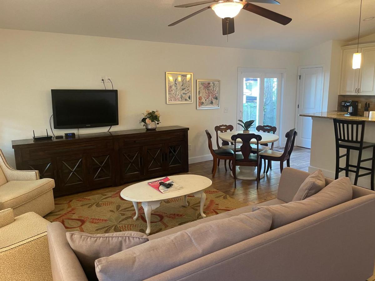 Modern, Upscale, And New Blue Bungalow In The Heart Of Downtown St Augustine St. Augustine Eksteriør bilde